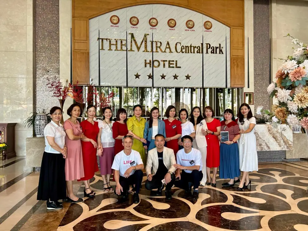 Participants in Bien Hoa at Mira Central Park Hotel