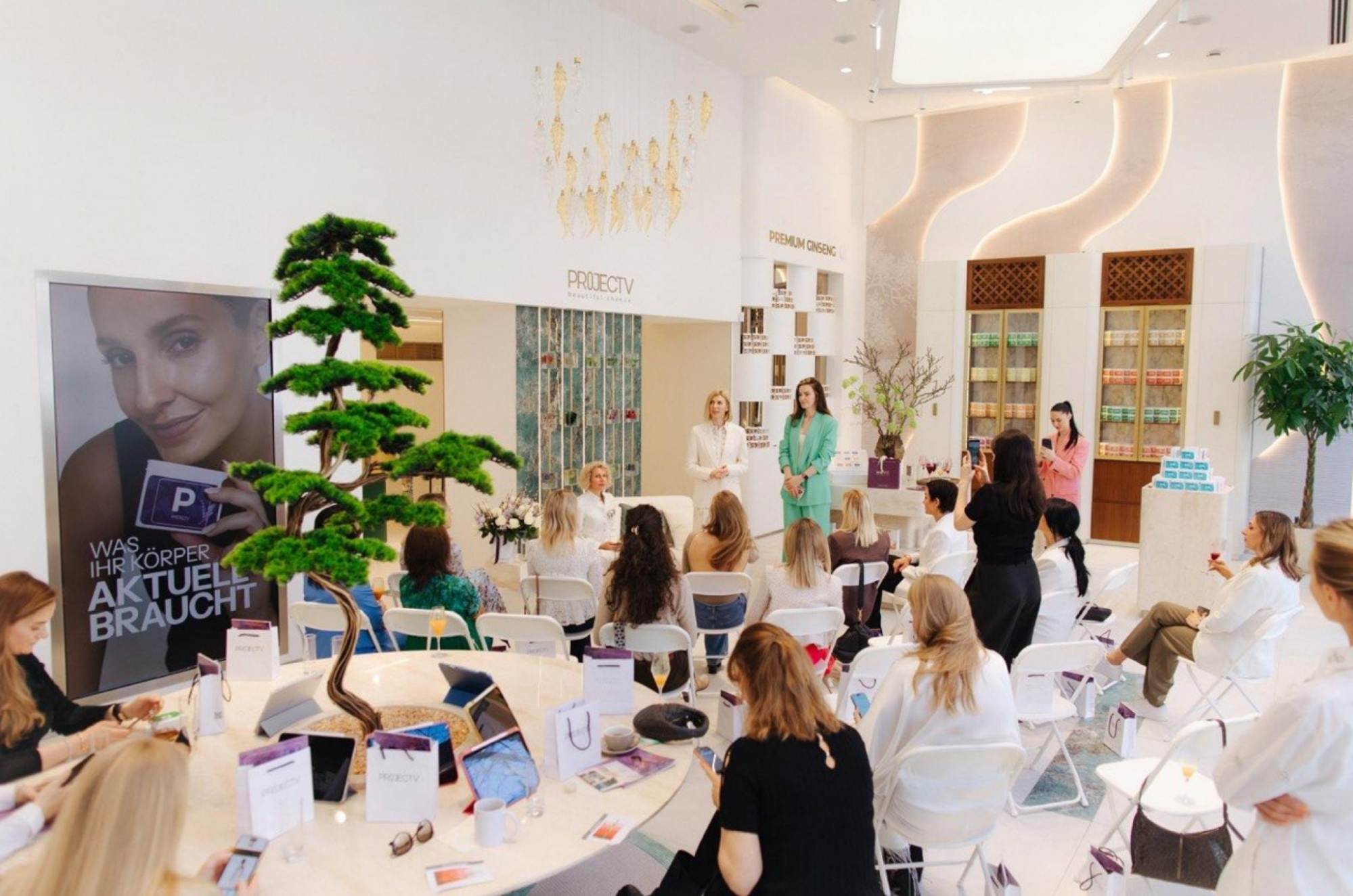 Women's health and healthy longevity expert meeting in Vienna