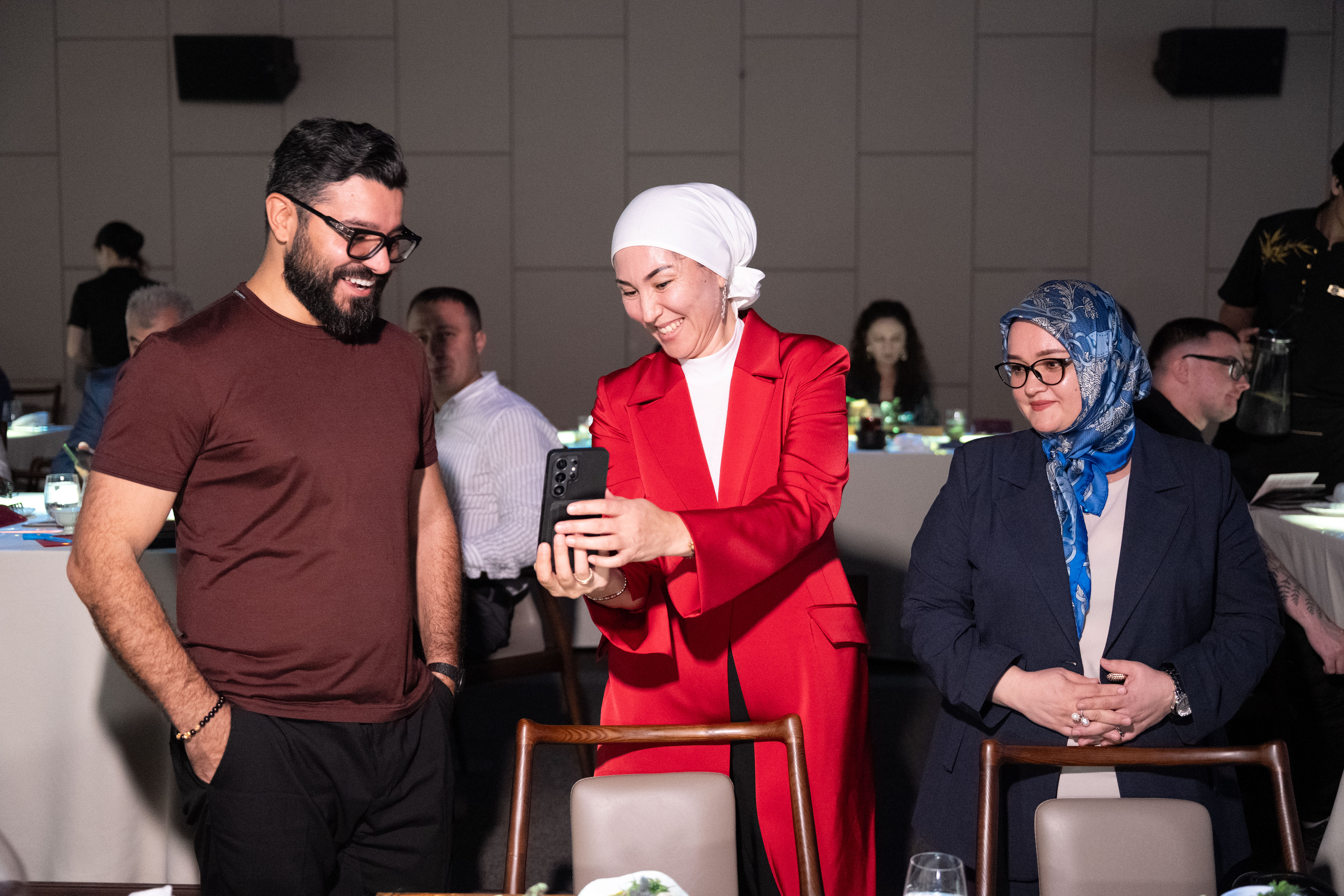 Summit guests with Narek Sirakanyan in Shanghai